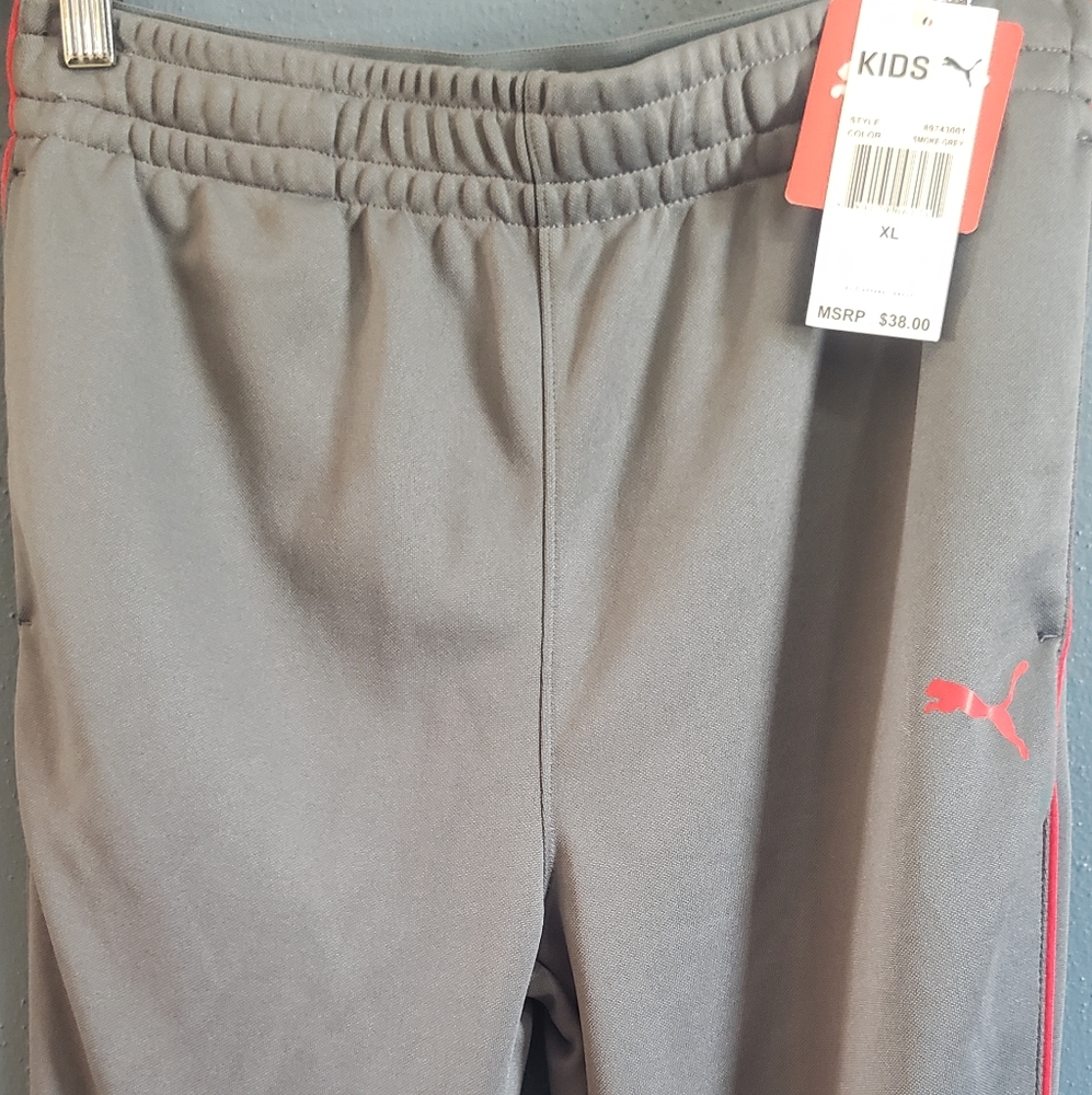 PUMA Kids PullOn Pants/Sweats Adjustable Sz 18/20XL Grey n Red Zipper Detail NWT